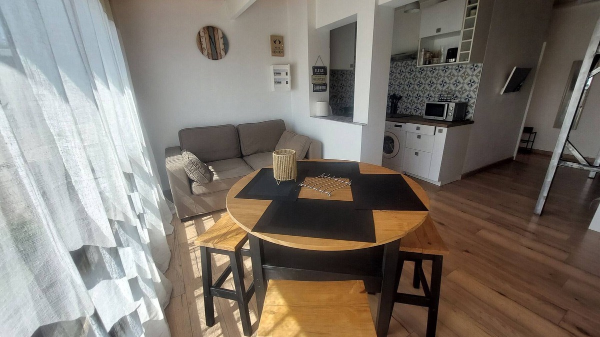 Argeles Plage Apartment | Renovated Studio with AC, Pool & Private Parking, 500m from the Beach
