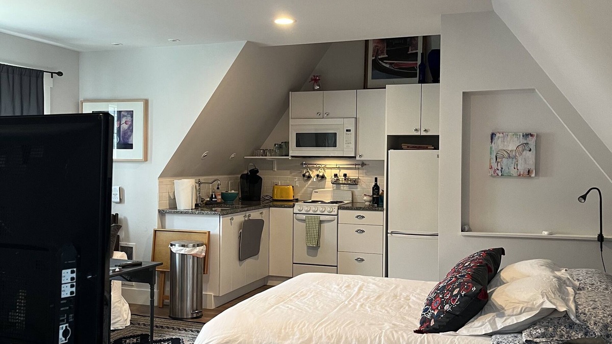 Birmingham Apartment | Renovated Studio near Downtown Birmingham