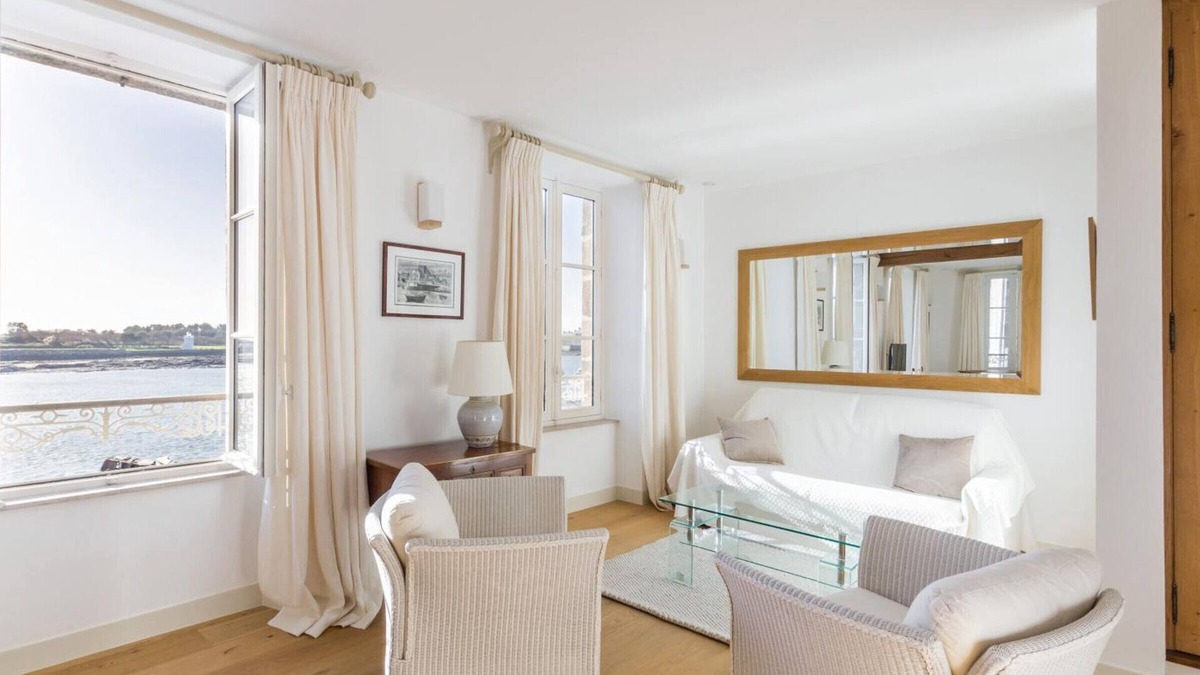 Barfleur Cottage | Renovated Townhouse with Terrace, Internet and Sea View