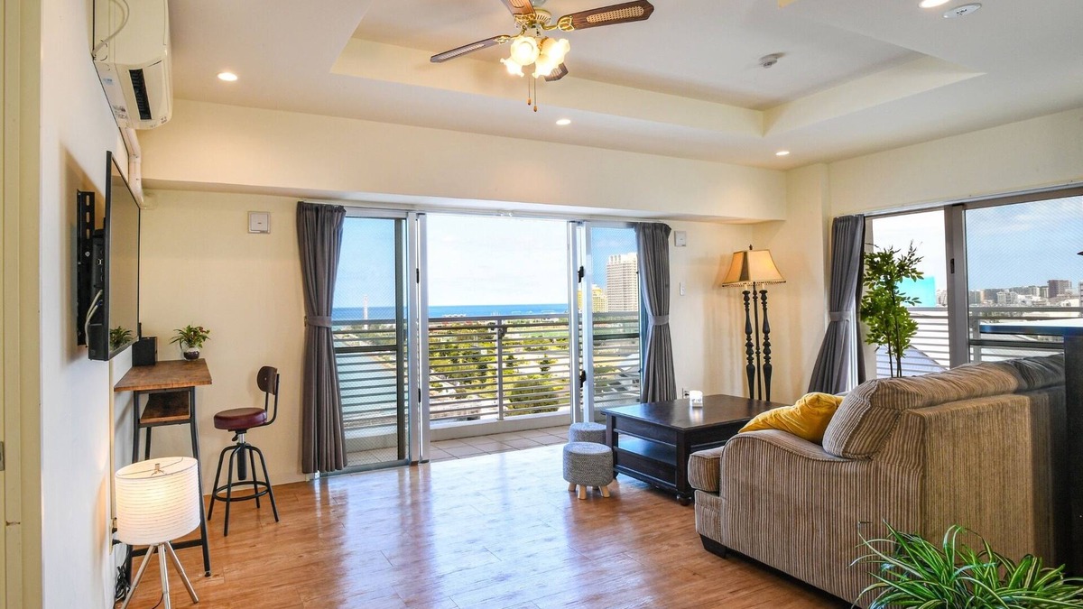 Chatan Apartment | Renovated this summer A resort condominium overlo/Nakagami-gun Okinawa