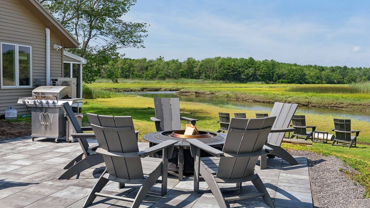 Kennebunk House | Renovated! Tidal River Views!- Walk to Gooch's Beach- Pet Friendly!
