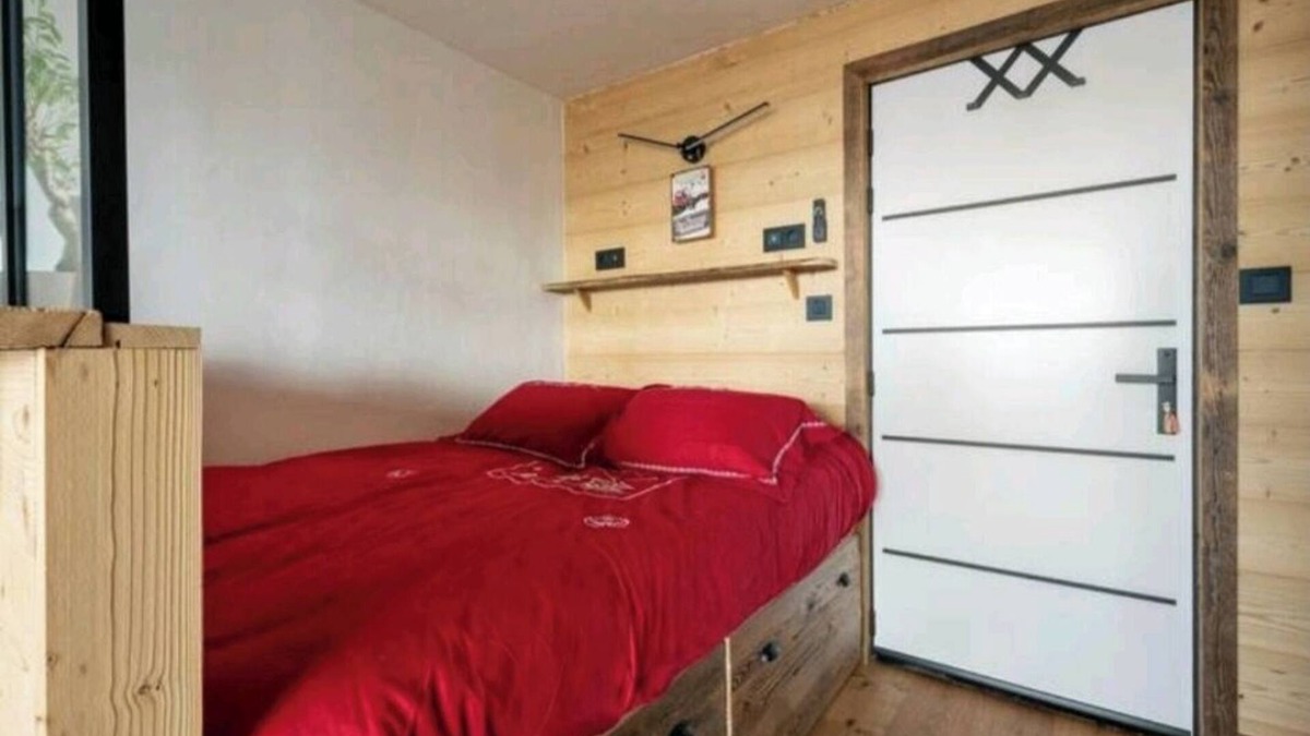 Les Carroz-d'Araches Apartment | RENOVATED VILLAGE CENTER BRIGHT BALCONY MOUNTAIN VIEW