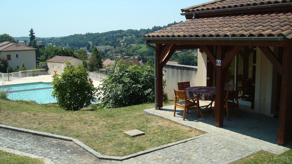 Sarlat-la-Caneda Cottage | Rent 2 rooms with swimming pool in Sarlat la Caneda