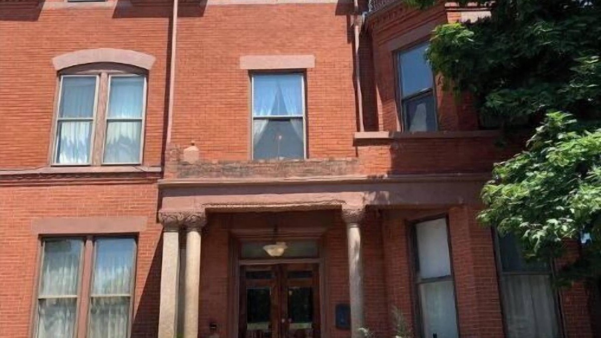 Parkside House | Rent a room in the gorgeous Holt House