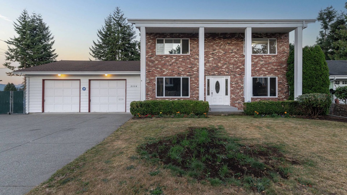 Clearbrook House | Rent-A-Vibe