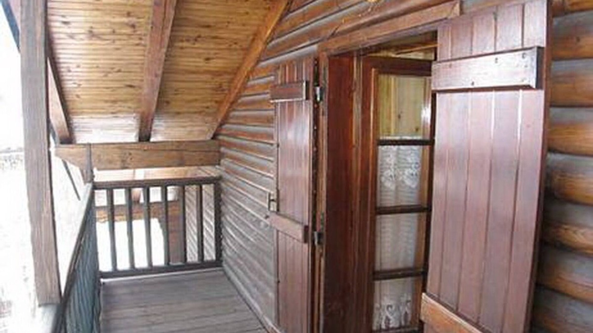 Antagnod House | Rent for the elegant attic winter season in Periasc, Champoluc