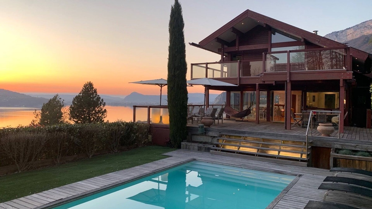 Veyrier-du-Lac Villa | Rent House of Light Rating 5 stars Annecy Lac - Veyrier-du-Lac For 10 persons