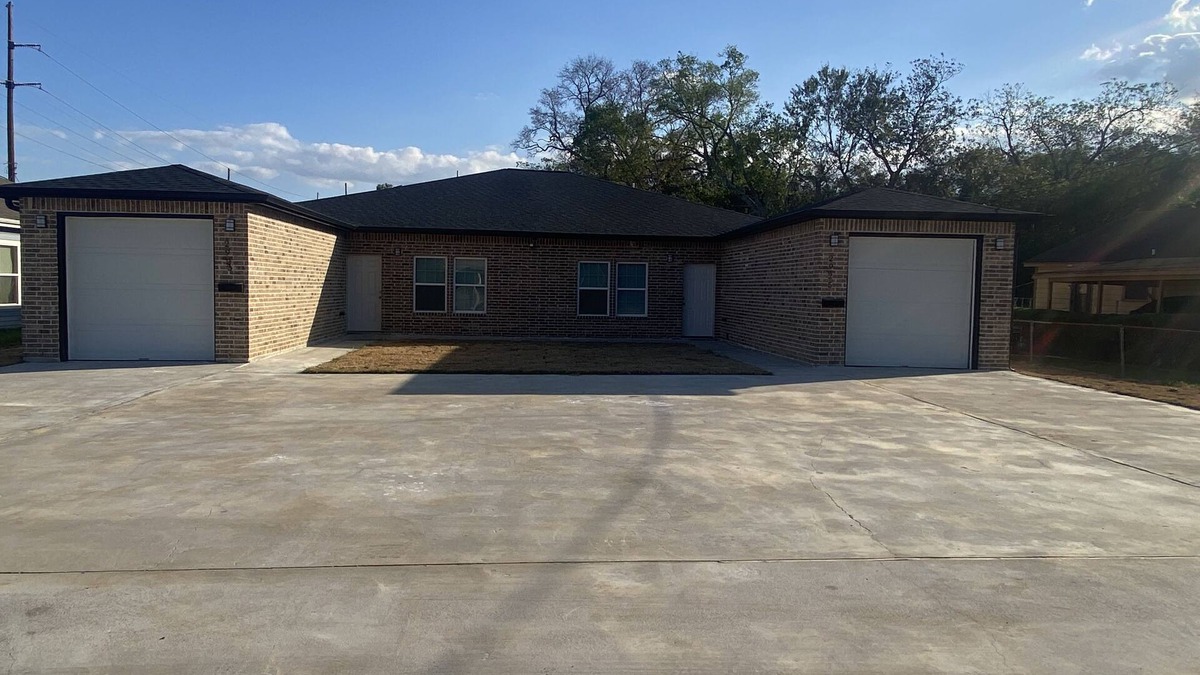Beaumont House | Rent room B in this Quiet and Tranquil duplex.