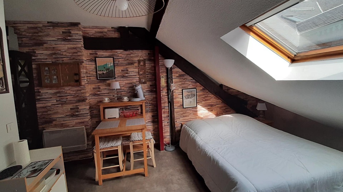 Cauterets Apartment | rent studio center of the village 2 people