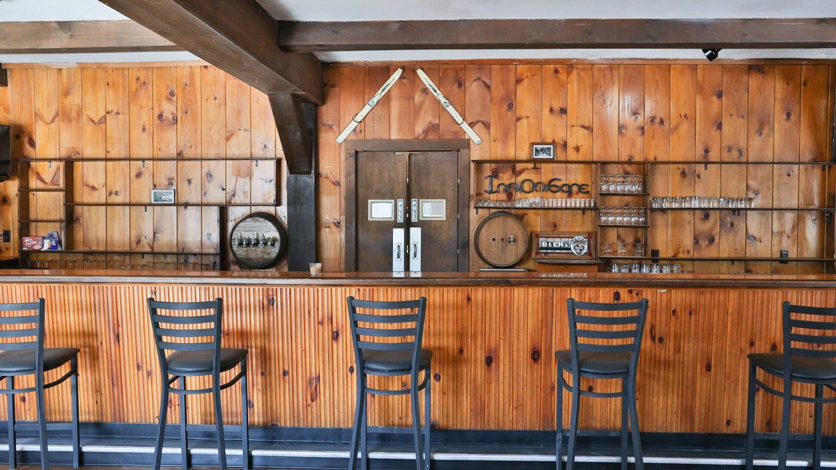 North Creek Resort | Rent your own private Resort! Walk to the slopes at Gore Mountain!