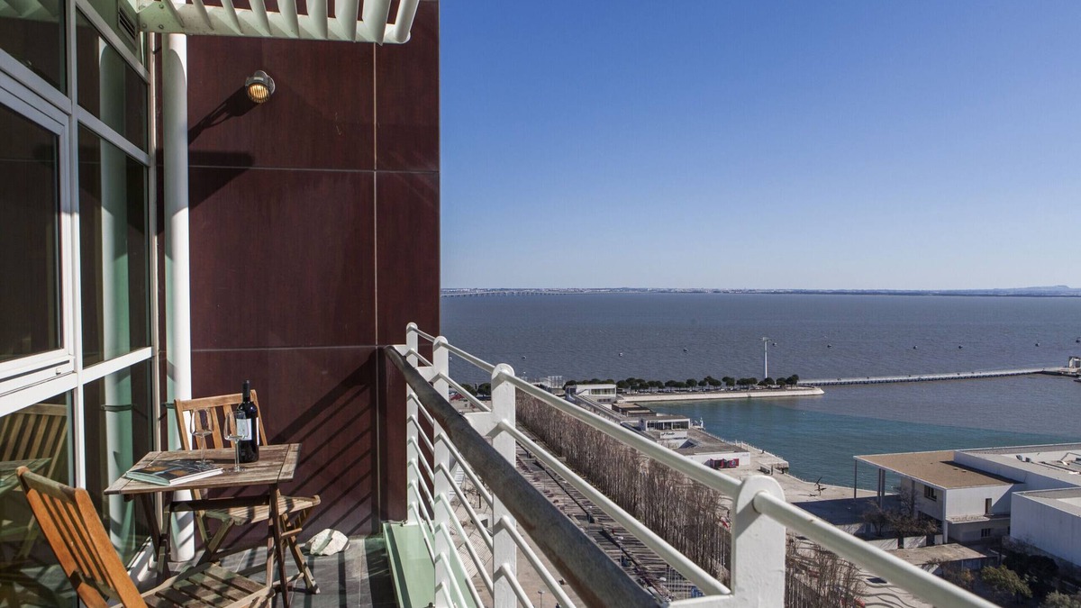 Parque das Nacoes Apartment | RENT4REST LISBON PARQUE DAS NAÇÕES 17TH FLOOR RIVER VIEW
