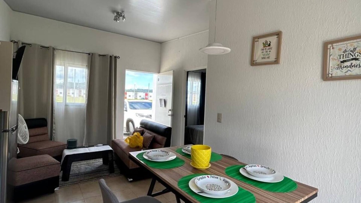 Santa Ana House | Renta de casa amoblada Residencial Ecoterra#39 - Incluye todos los servicios