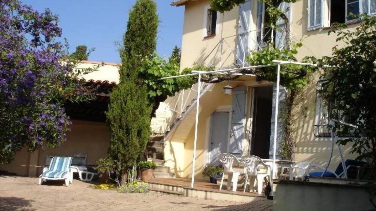 California - Pezou House | rental CANNES charming house