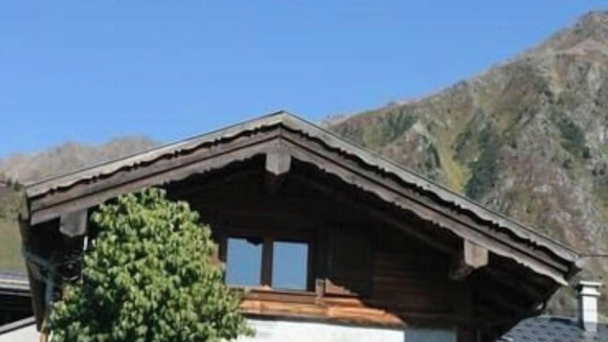 Le Tour Ski Chalet | Rental Chalet 4 pers- CHAMONIX (3 Adults + 1 child measuring no more than 1m50