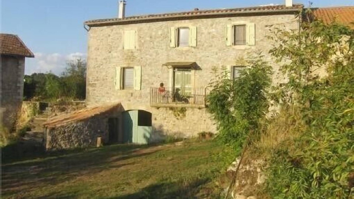 Labeil House | Rental -Fontanille lodging, independent home in an old farmhouse