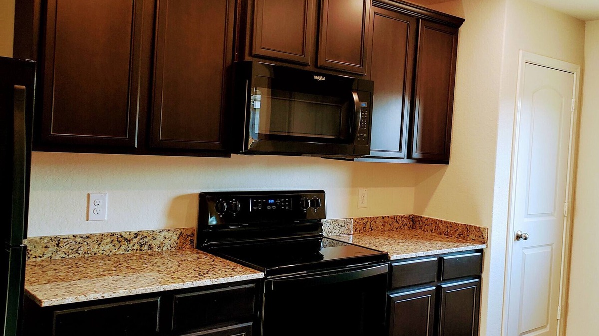 Medina Valley House | Rental Home near SeaWorld for BMT/Corporate Housing/Travel Nurses/RNs/airbnb
