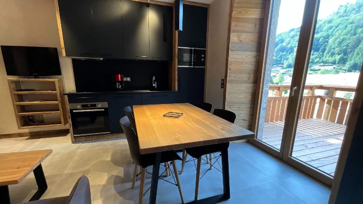 Rochesson House | Rental of 12 gîtes and 1 chalet that can accommodate 2 to 10 people.