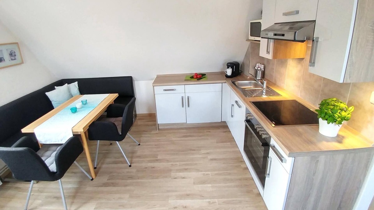Glueckstadt Apartment | Rental-Standard-Private Bathroom