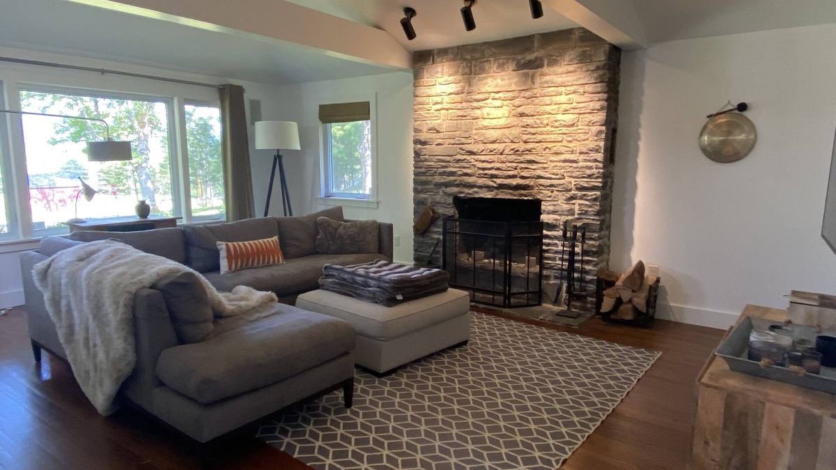 Stone Ridge House | Renting full month of August -quiet, private fenced house w/pool near NYC