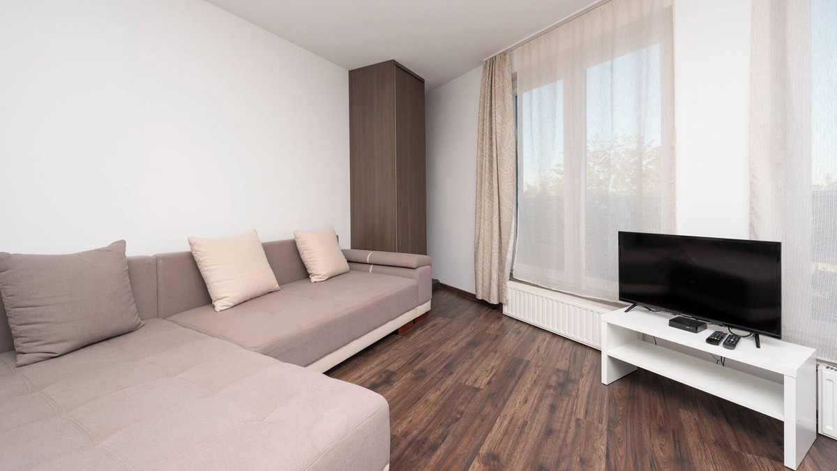 Borek Fałecki Zachod Apartment | RentPlanet - Apartament Mireckiego