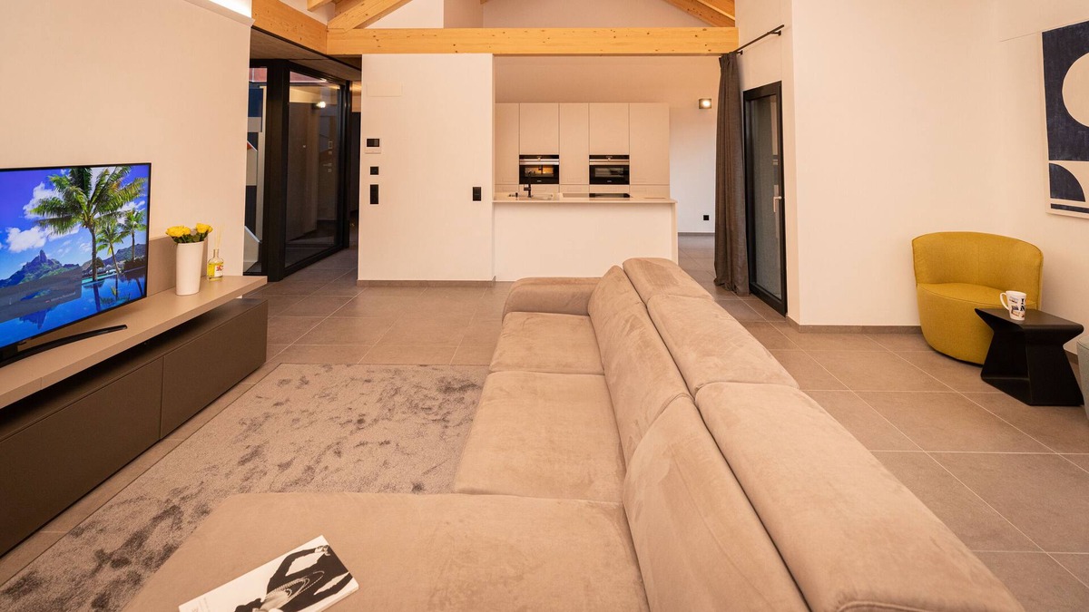 Lumino Apartment | Res.3544 Suite 305, Lumino, Switzerland
