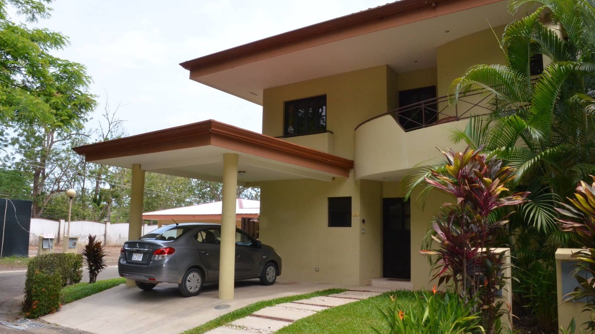 Tarcoles House | Reserve this beautiful Costa Rican villa and experience the best of Costa Rica