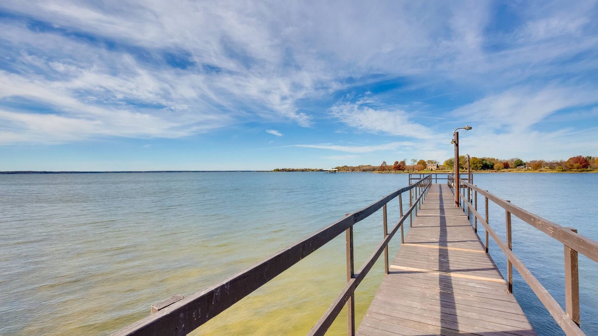 Cayuga Apartment | Reservoir Access: Pet-Friendly Kerens Cabin!