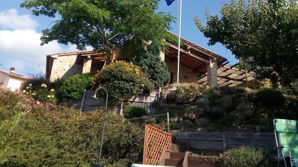 Castel del Piano Apartment | Residence Il Nido - A fully furnished apartment in a charming Tuscany villa.