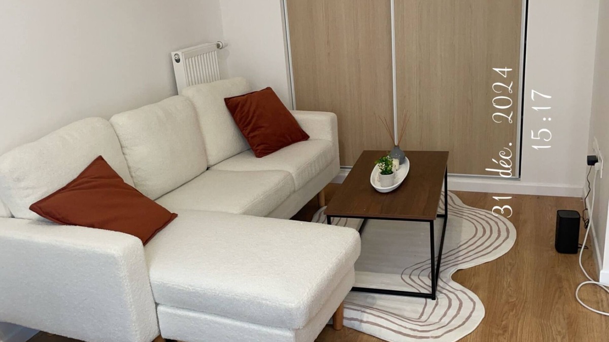 Romainville Apartment | Residance Moderne Et Sercuriser
