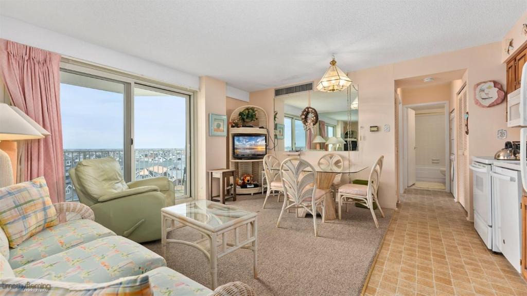 North End Apartment | Residence 710
