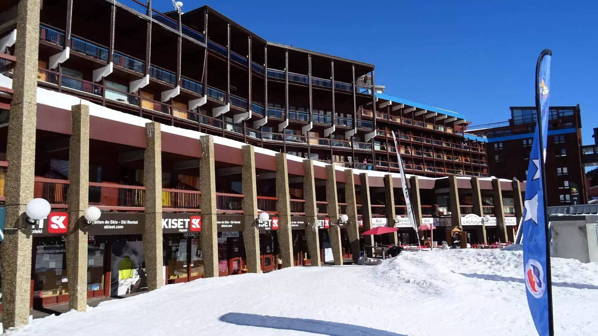 Arc-2000 Apartment | Residence Aiguille Rouge - Nice studio for 4 people in Arc 2000 ski to the feet, in the center of the resort, near shops, bowling and pati