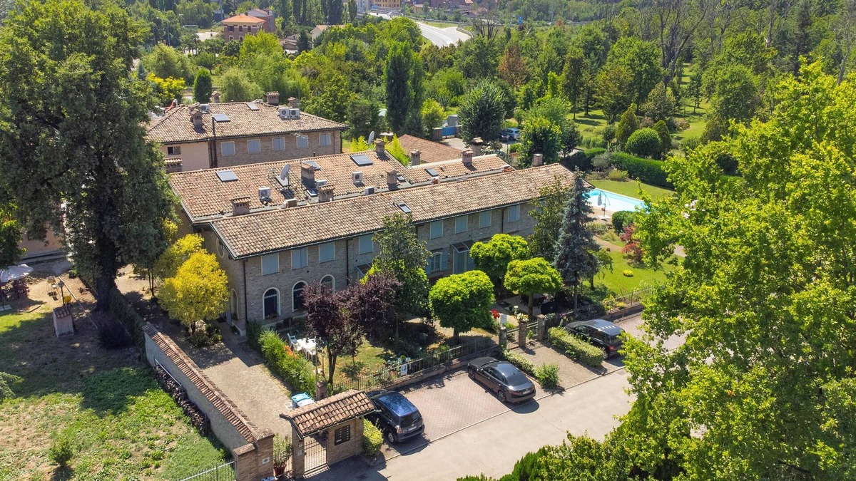Crocetta-San Lazzaro-Modena Est House | Residence Antico Borgo