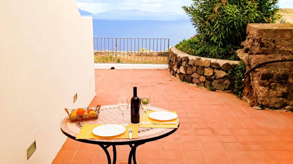 Filicudi Porto House | Residence Gregory