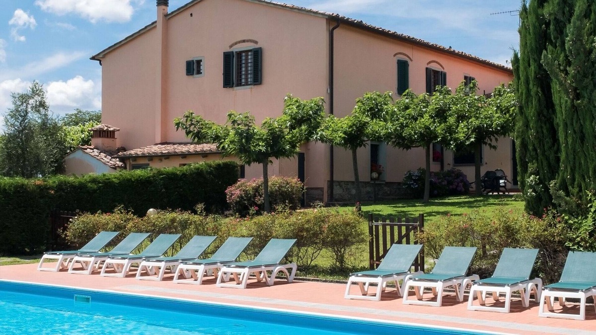 Pistoia Apartment | Residence in Pistoia with 1 bedrooms sleeps 4
