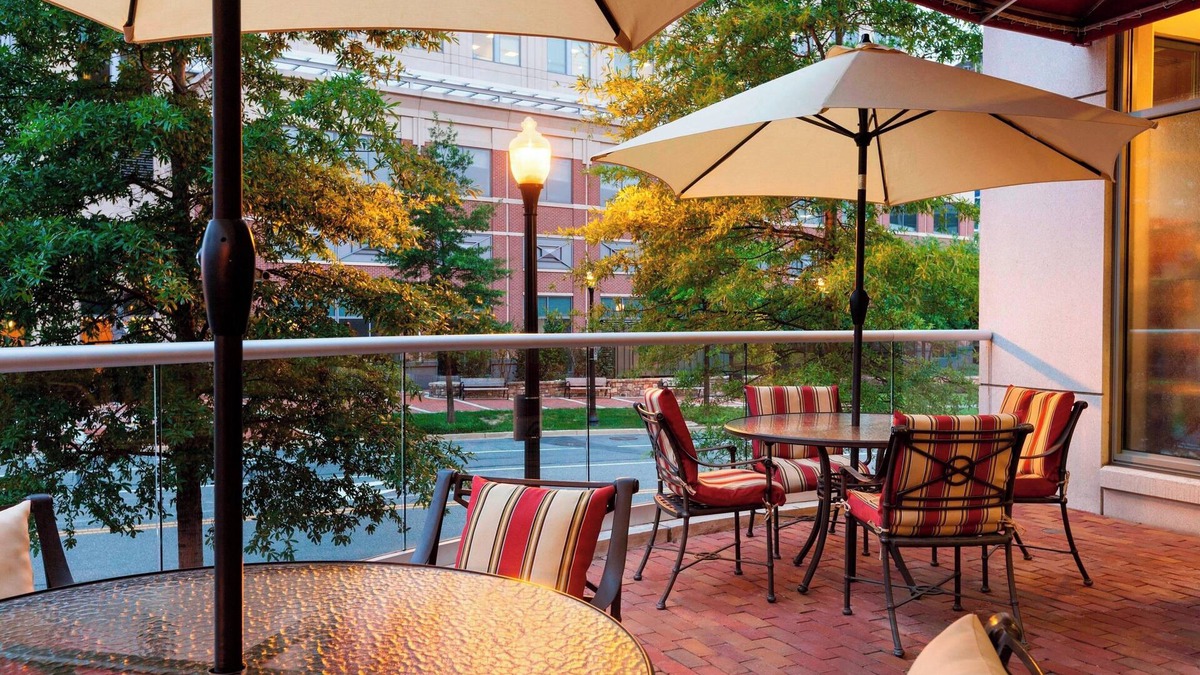 Eisenhower East Hotel | Residence Inn Alexandria Old Town South at Carlyle