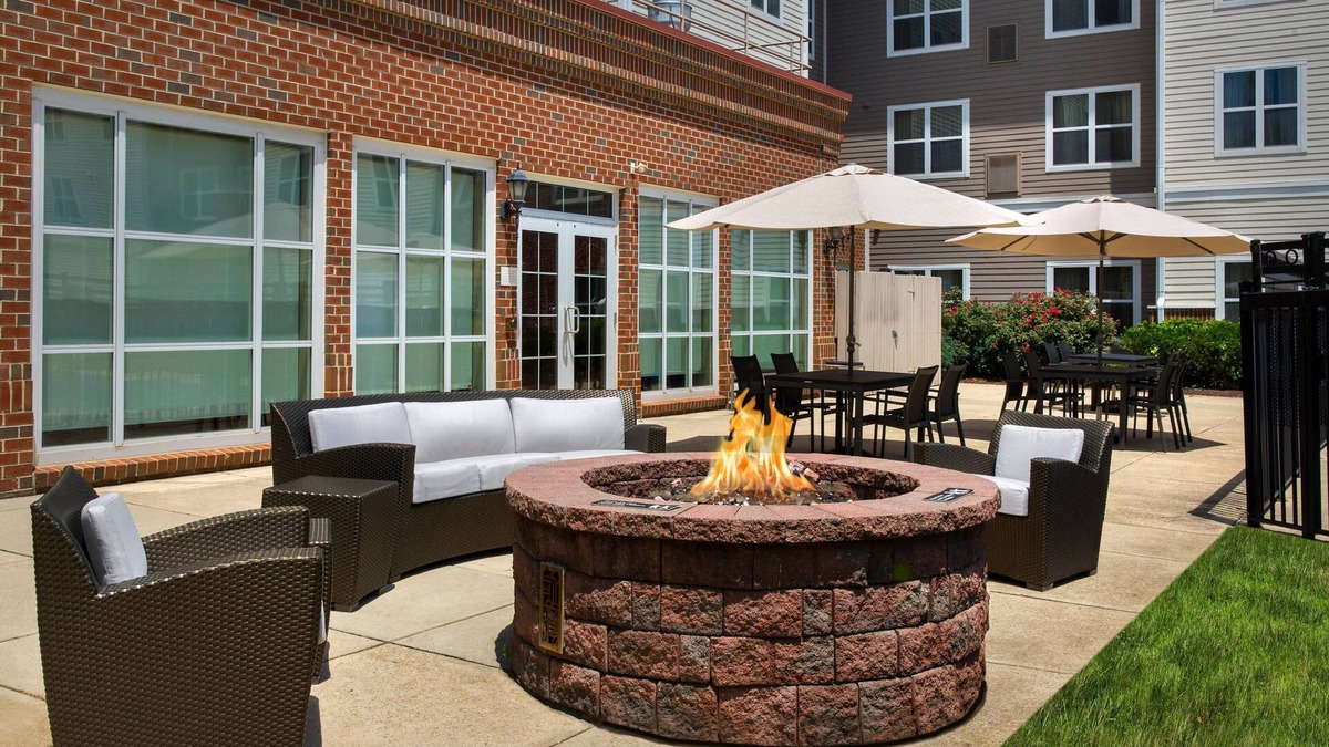 Calverton Hotel | Residence Inn by Marriott - Silver Spring