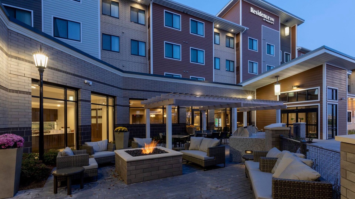 Maple Grove Hotel | Residence Inn by Marriott Minneapolis Maple Grove/Arbor Lakes