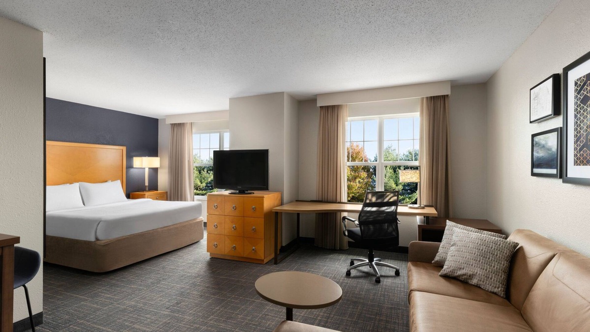 Neptune City Hotel | Residence Inn by Marriott Neptune at Gateway Center