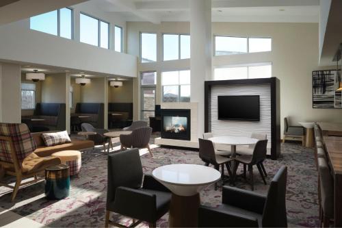 East Paris Hotel | Residence Inn by Marriott Grand Rapids Airport