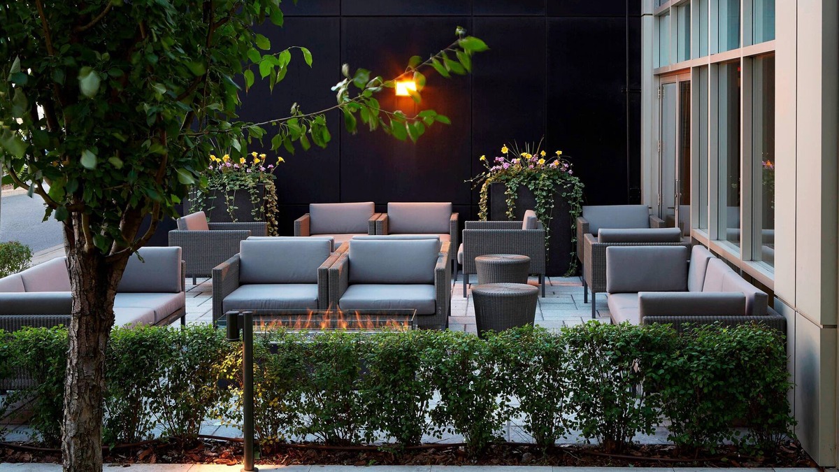 Saint-Laurent Hotel | Residence Inn by Marriott Montreal Airport