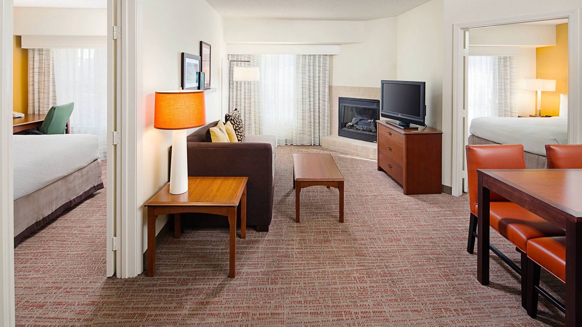 Greenway Plaza-Upper Kirby Hotel | Residence Inn by Marriott Houston West University