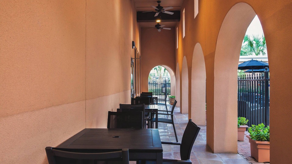 Bonanza Hotel | Residence Inn by Marriott Laredo Del Mar