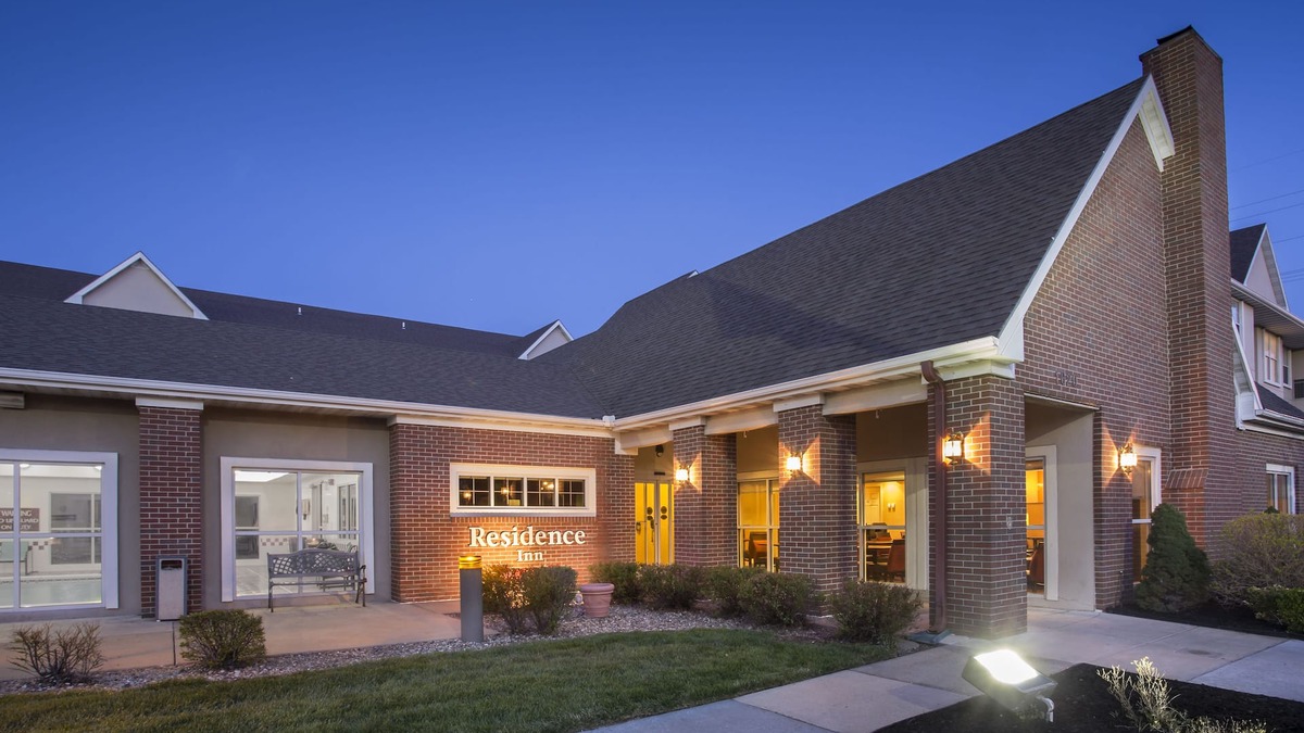 Southwest Topeka Hotel | Residence Inn by Marriott Topeka