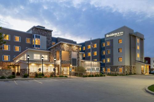 Champaign Hotel | Residence Inn by Marriott Champaign