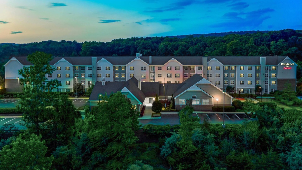 Wayne Hotel | Residence Inn by Marriott Wayne