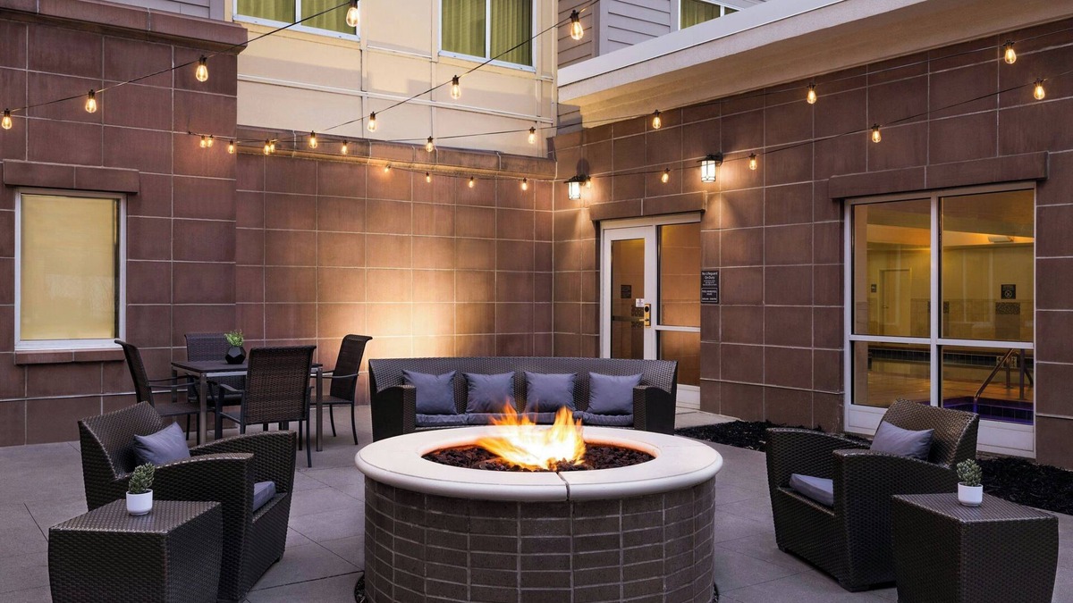 Court Avenue Entertainment District Hotel | Residence Inn Des Moines Downtown