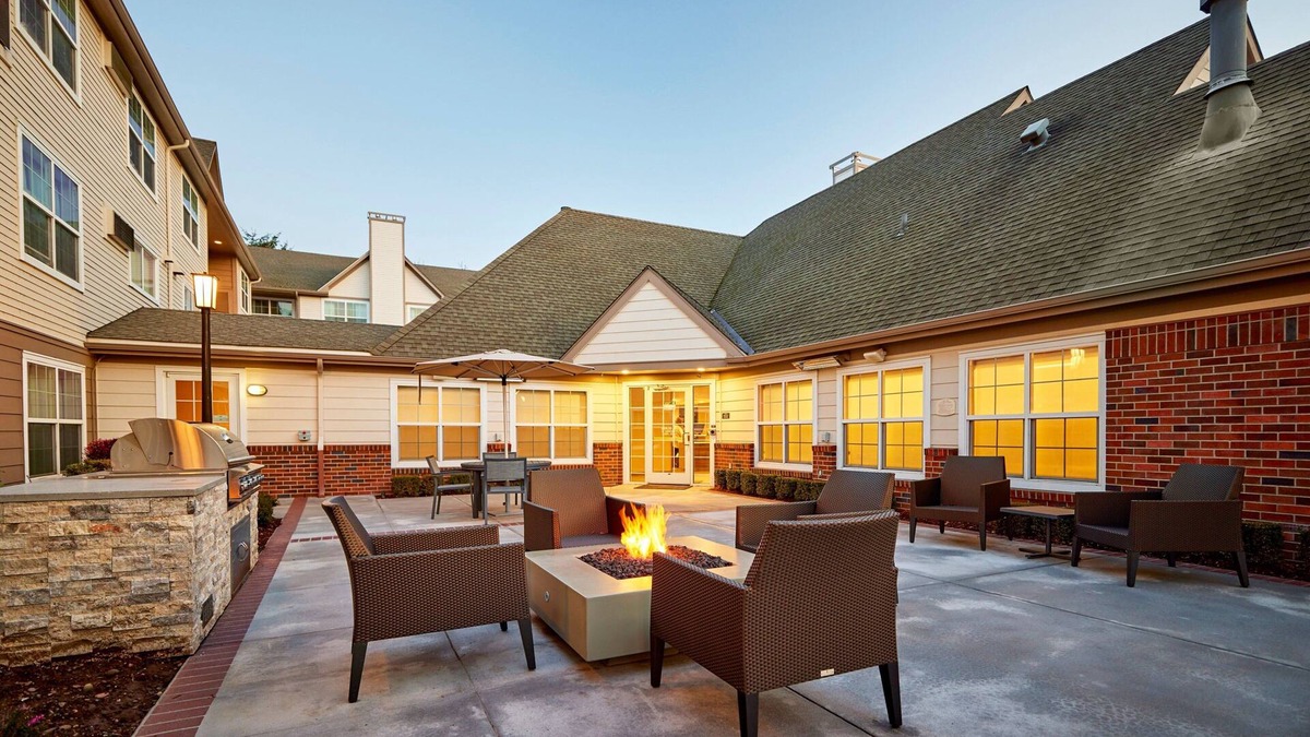 Cal Young Hotel | Residence Inn Eugene Springfield