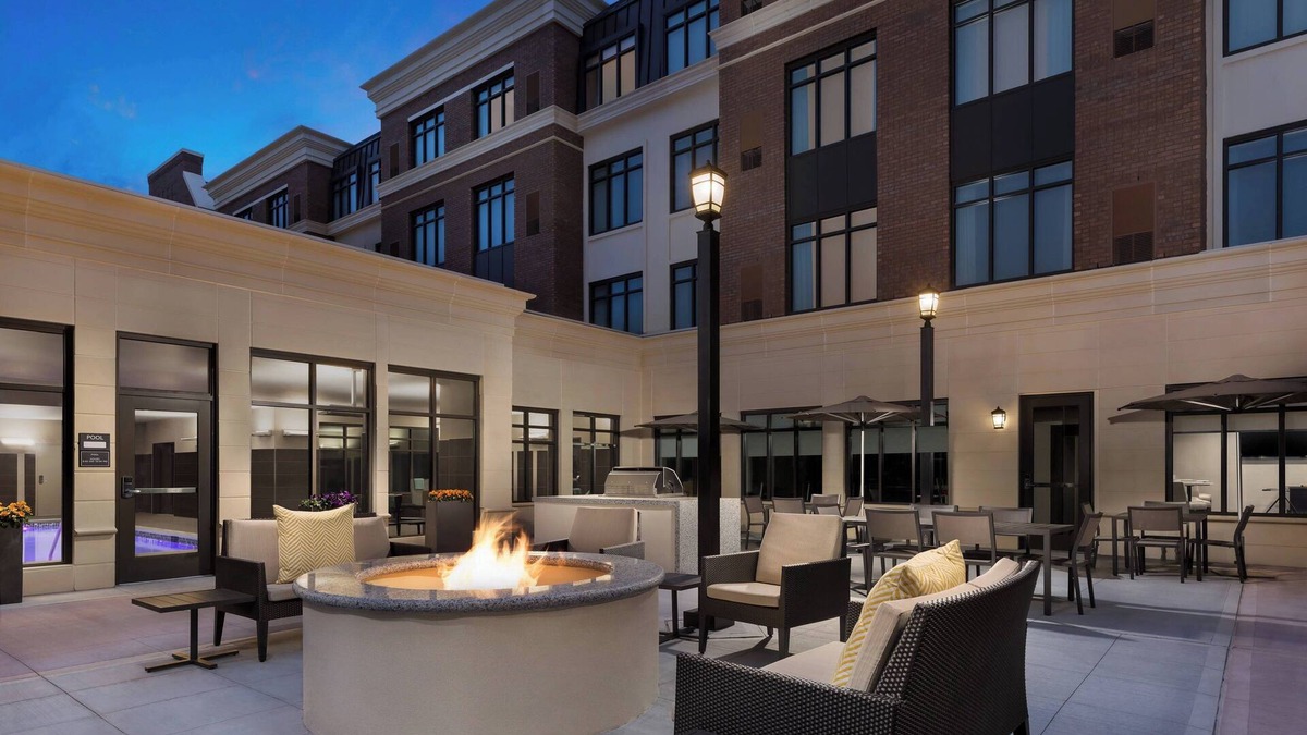 Garden City Hotel | Residence Inn Long Island Garden City