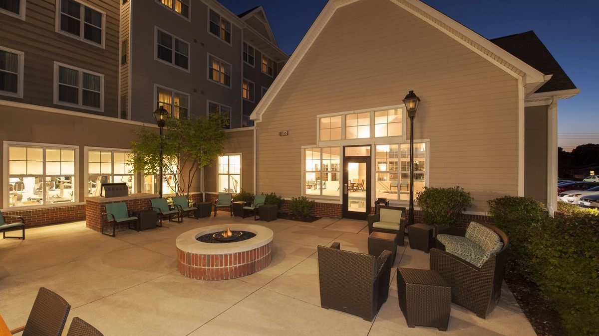 Moline Hotel | Residence Inn Marriott Moline