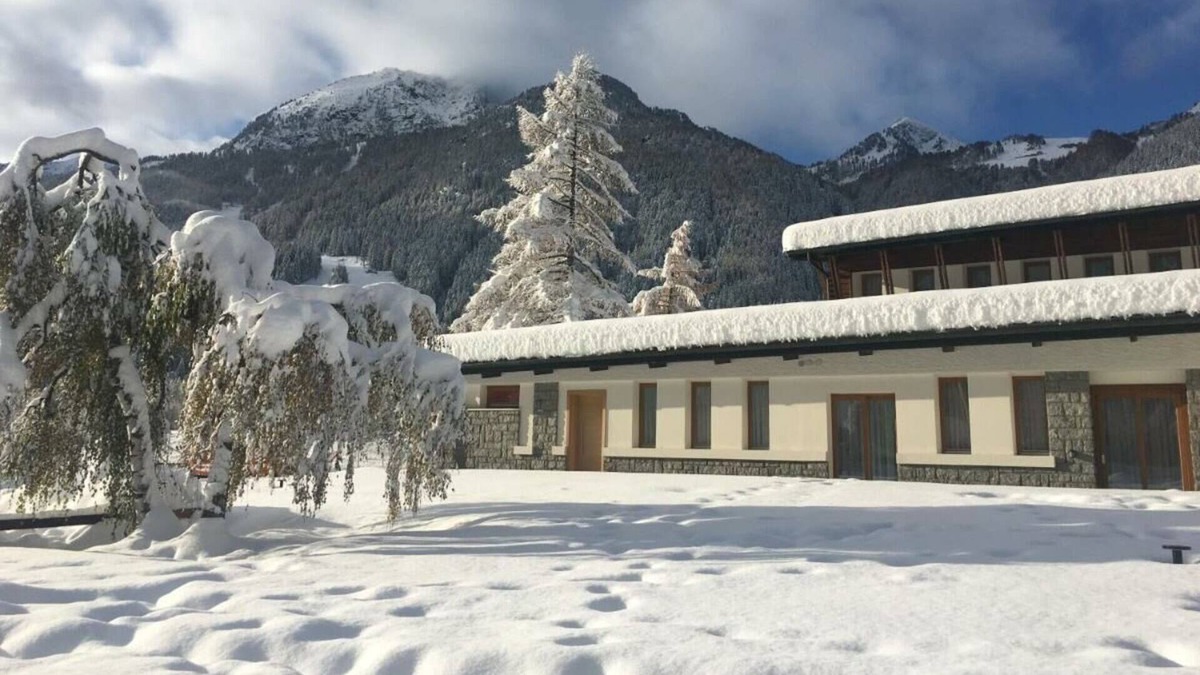 Gressoney-Saint-Jean Apartment | Residence in Gressoney-saint-jean with 1 bedrooms sleeps 5